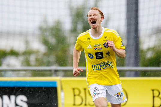 Falkenbergs Linus Borgström reagerar
