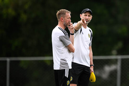 Head coach Graham Potter and assistant coach Andreas