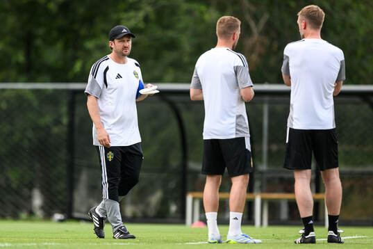 Assistant coach Björn Hamberg of the Swedish national