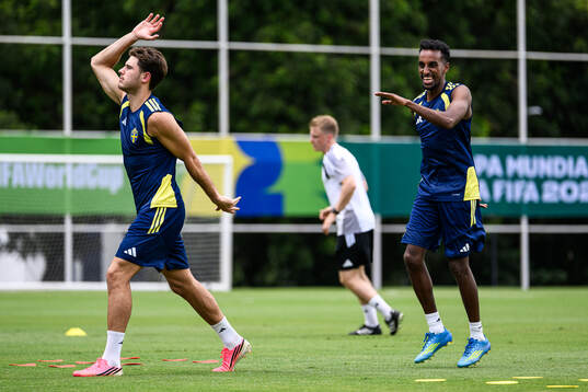 Besfort Zeneli and Taha Ali of the Swedish national
