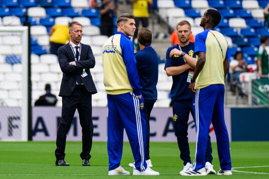 Head coach Graham Potter of Sweden at Estadio Monterrey