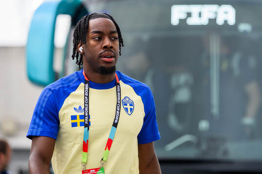 Anthony Elanga of Sweden arrives at Estadio Monterrey
