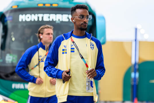Taha Ali of Sweden arrives at Estadio Monterrey