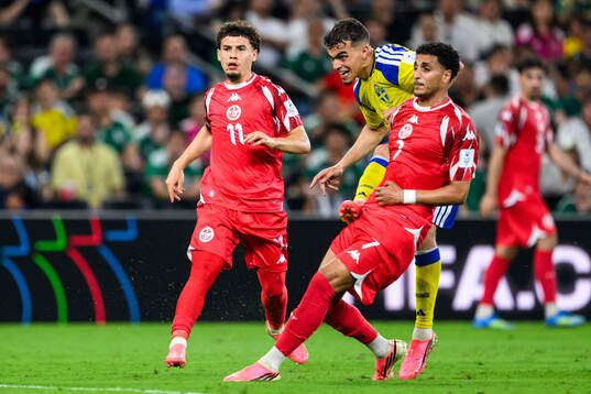Yasin Ayari of Sweden scores 5-1