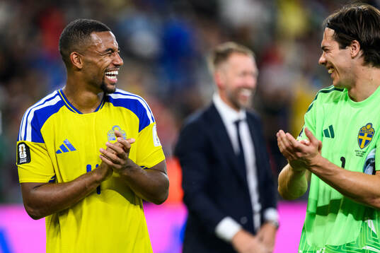 Isak Hien of Sweden celebrates