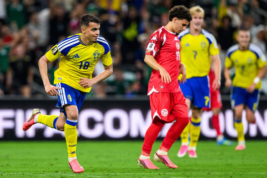 Yasin Ayari of Sweden celebrates