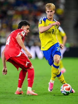 Lucas Bergvall of Sweden