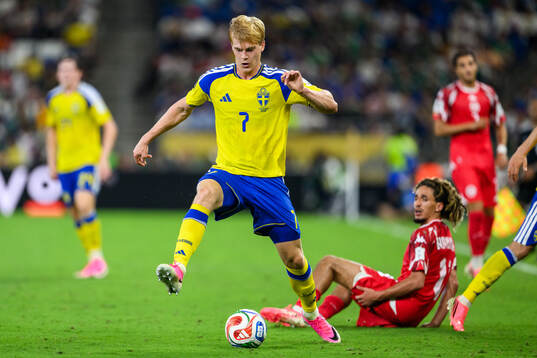 Lucas Bergvall of Sweden