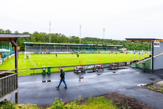 Vy över Skarsjövallen innan fotbollsmatchen i Superettan