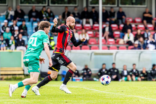 Östersunds Curtis Edwards och Ljungskiles Daniel Ljung