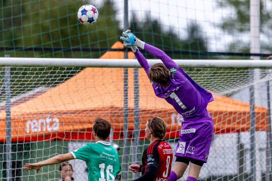Ljungskiles målvakt Lukas Eriksson