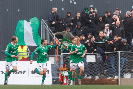 Brages Pontus Jonsson jublar