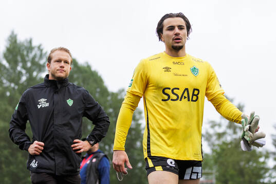 Brages målvakt Johan Guadagno deppar