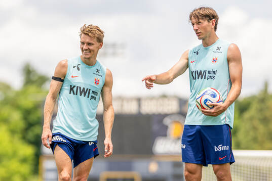 Martin Ødegaard and Sander Berge of the Norwegian national