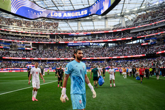 goalkeeper Alireza Beiranvand of Iran in half time