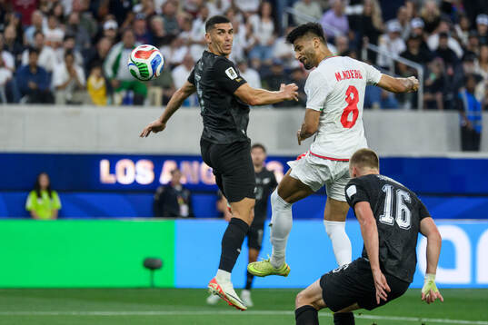 Mohammad Mohebbi of Iran scores 2-2