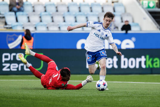 Varbergs målvakt Oscar Ekman och IFK Norrköpings Ryan