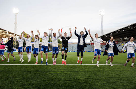 IFK Norrköpings spelare jublar