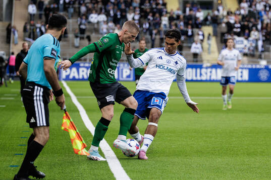 Varbergs Emil Hellman och IFK Norrköpings Noel Sernelius
