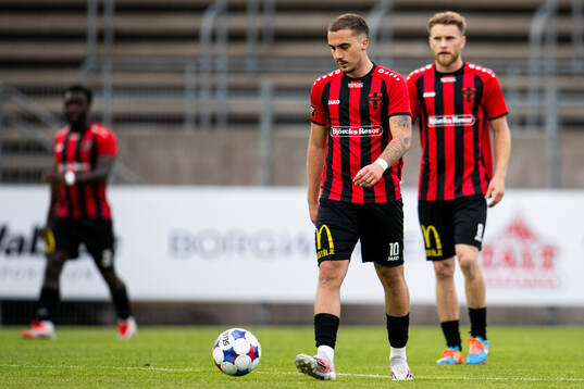 Nordic Uniteds Lorent Mehmeti deppar