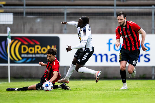 Nordic Uniteds Aziz Harabi, Landskronas Max'Med Omar