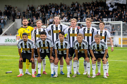 Landskronas startelva ställer upp för lagbild