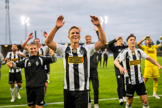 Landskronas Tobias Karlsson jublar