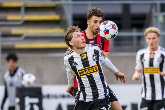 Landskronas Adam Egnell och Nordic Uniteds Aziz Harabi