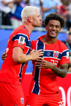 Julian Ryerson and Oscar Bobb of Norway celebrate