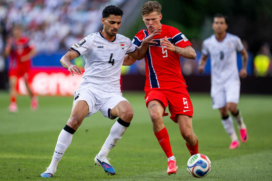 Zaid Tahseen of Iraq and David Møller Wolfe of Norway