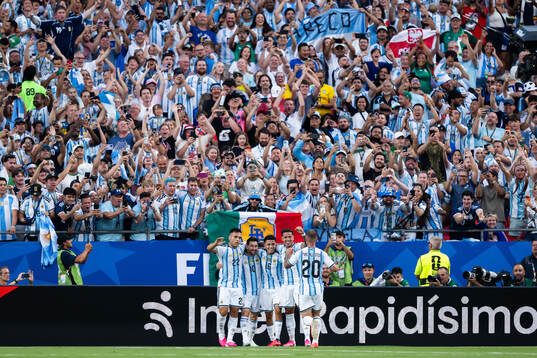 Lautaro Martinez, Lionel Messi, Thiago Almada, Enzo