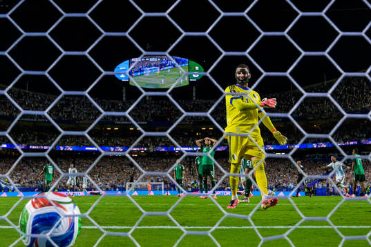 Goalkeeper Luca Zidane of Algeria reacts