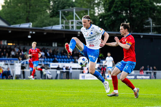 IFK Värnamos Hugo Andersson och Helsingborgs Max Svensson