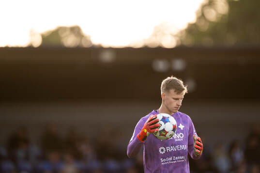 IFK Värnamos målvakt Hugo Keto deppar