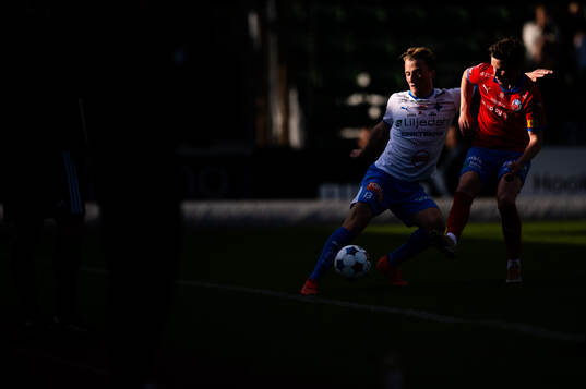 IFK Värnamos Sigge Jansson och Helsingborgs Max Svensson