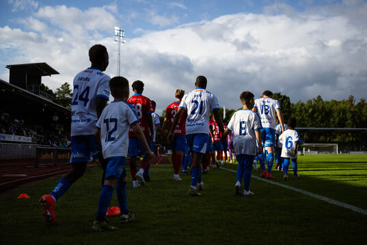 IFK Värnamos Mohamed Kamara och Abdulrazaq Ishaq gör