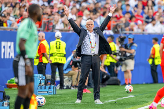 Head coach Graham James Arnold of Iraq