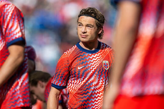 Patrick Berg of Norway warms up