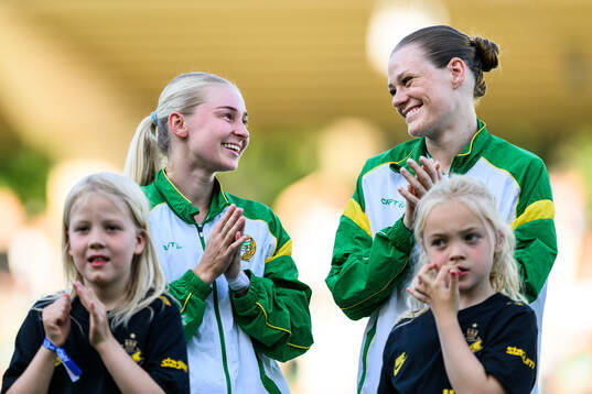 Hammarbys Emilie Joramo och Sofia Reidy