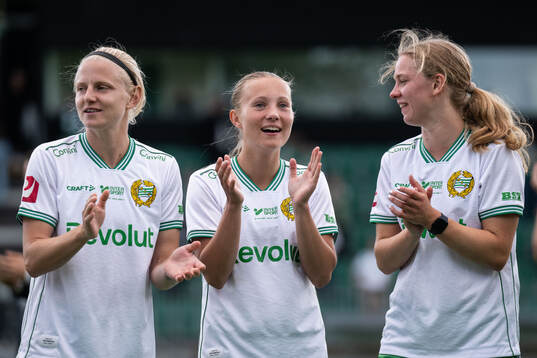 Hammarbys Madison Pogarch, Fanny Peterson och Hannah