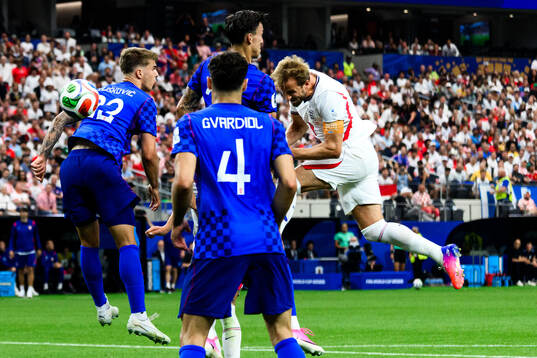 Harry Kane of England scores 2-1