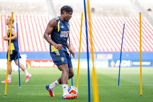 Anthony Elanga of the Swedish national football team at a