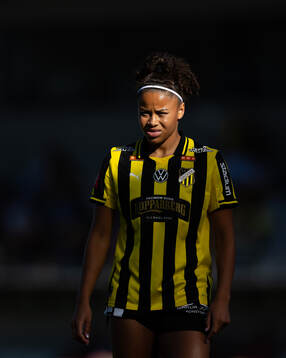 Häckens Felicia Schröder