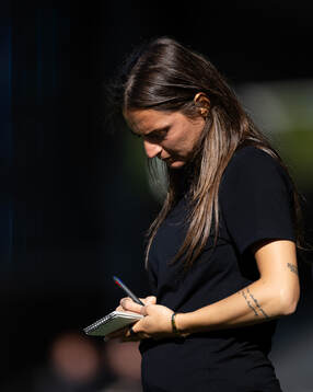Häckens tränare Elena Sadiku