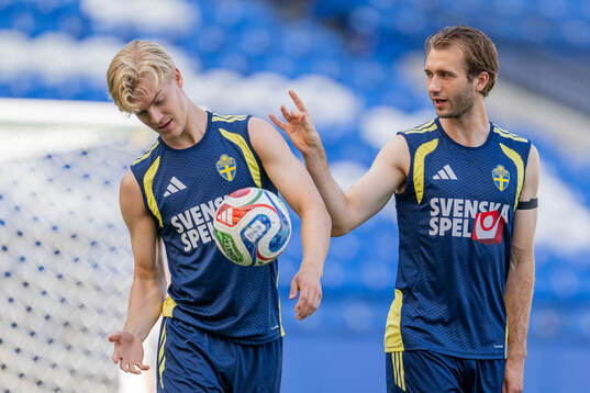 Lucas Bergvall and Benjamin Nygren of the Swedish national