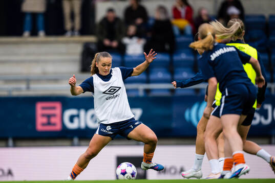 Ingrid Nødland of Aalesund warms up