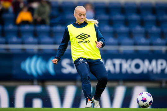 Mette Osvold Muri of Aalesund warms up