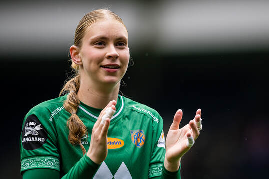 Goalkeeper Thiril Erichsen of Aalesund celebrates