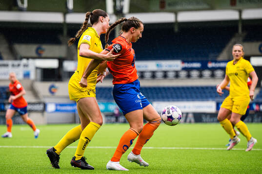Rachel Rose Kutella of Bodø/Glimt and Katarina Dybvik