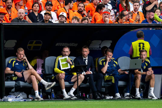 Assistant coach Andreas Georgson, head coach Graham Potter,